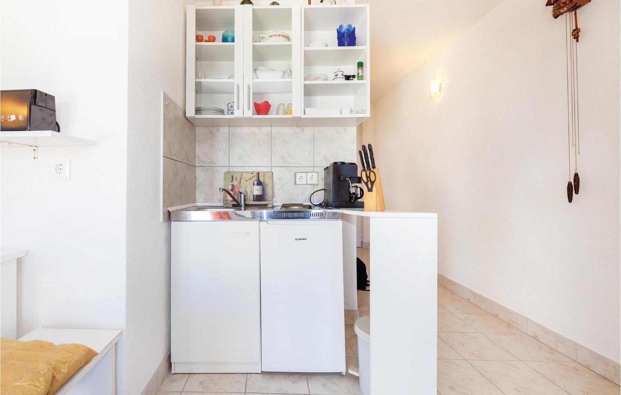 Gorgeous Apartment In Klenovica With Kitchen المظهر الخارجي الصورة
