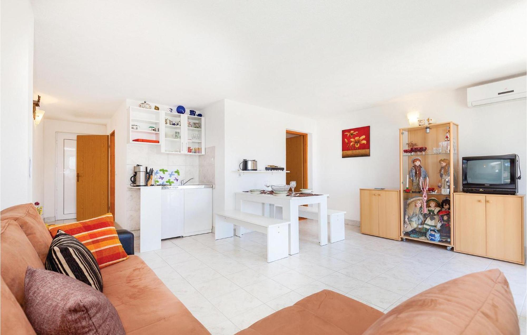 Gorgeous Apartment In Klenovica With Kitchen المظهر الخارجي الصورة